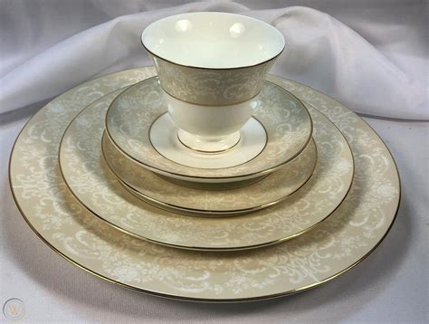 ralph lauren wedgwood bone china